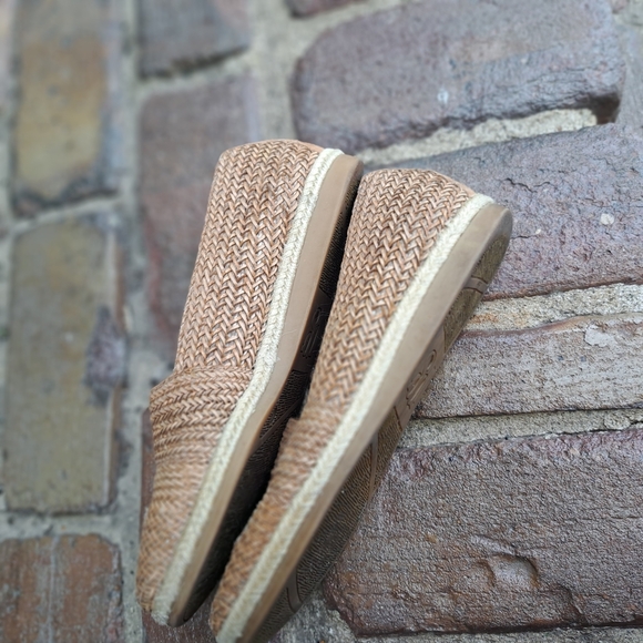 Paul Green Women's Tan Woven Flats Size 9 B1 - Picture 10 of 10